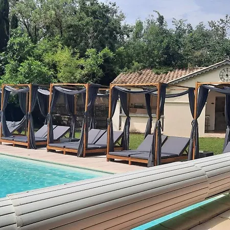 Chateau Rieutort Bed & Breakfast
