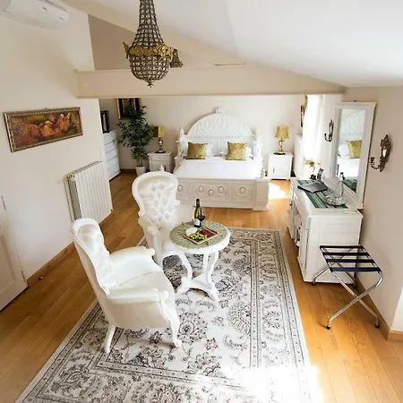 Chateau Rieutort Bed & Breakfast